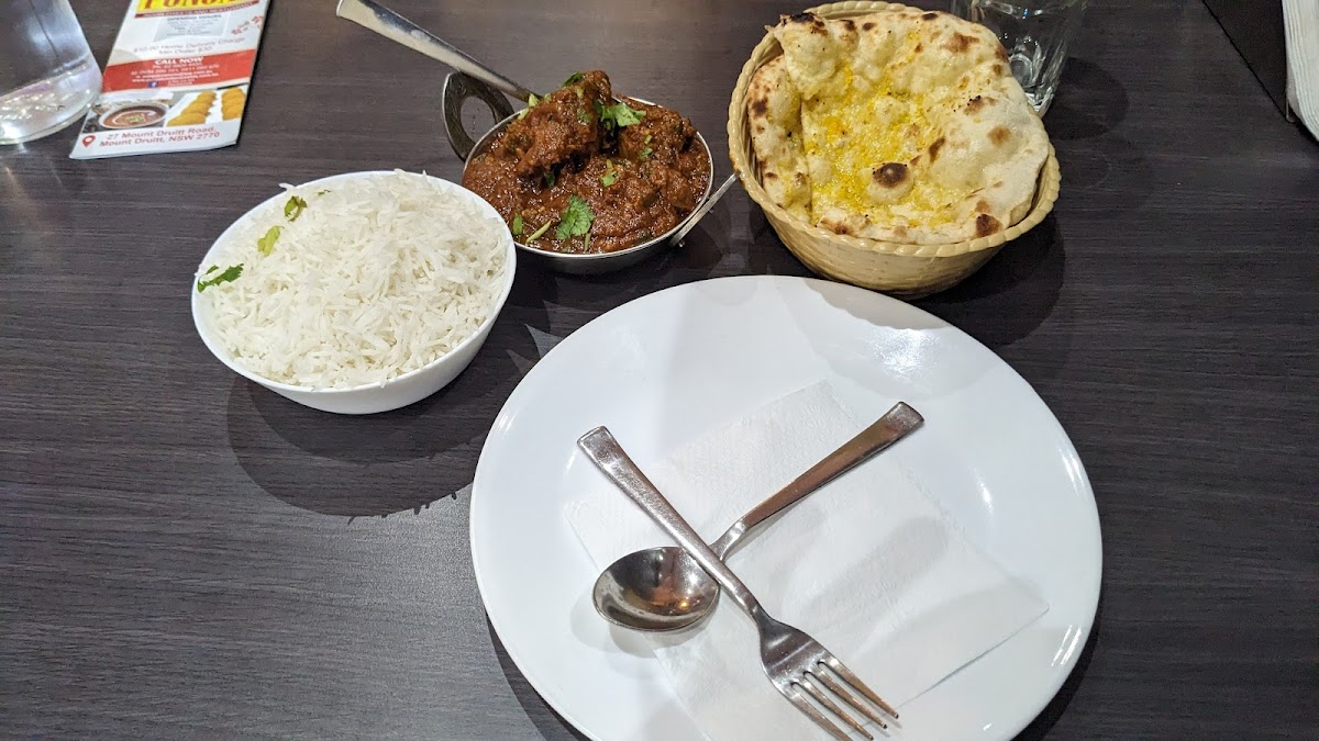 Punjab Indian Sweets And Restaurant-5